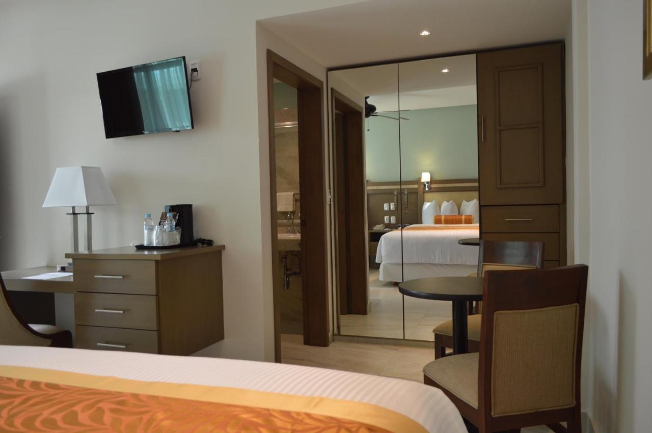 Hotel Villa Magna Poza Rica Luaran gambar